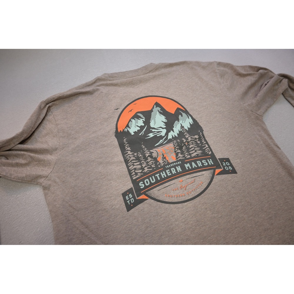 Southern Marsh Graphic T Shirt Mens Large Tan Long Sleeve Pocket Tee Excellent